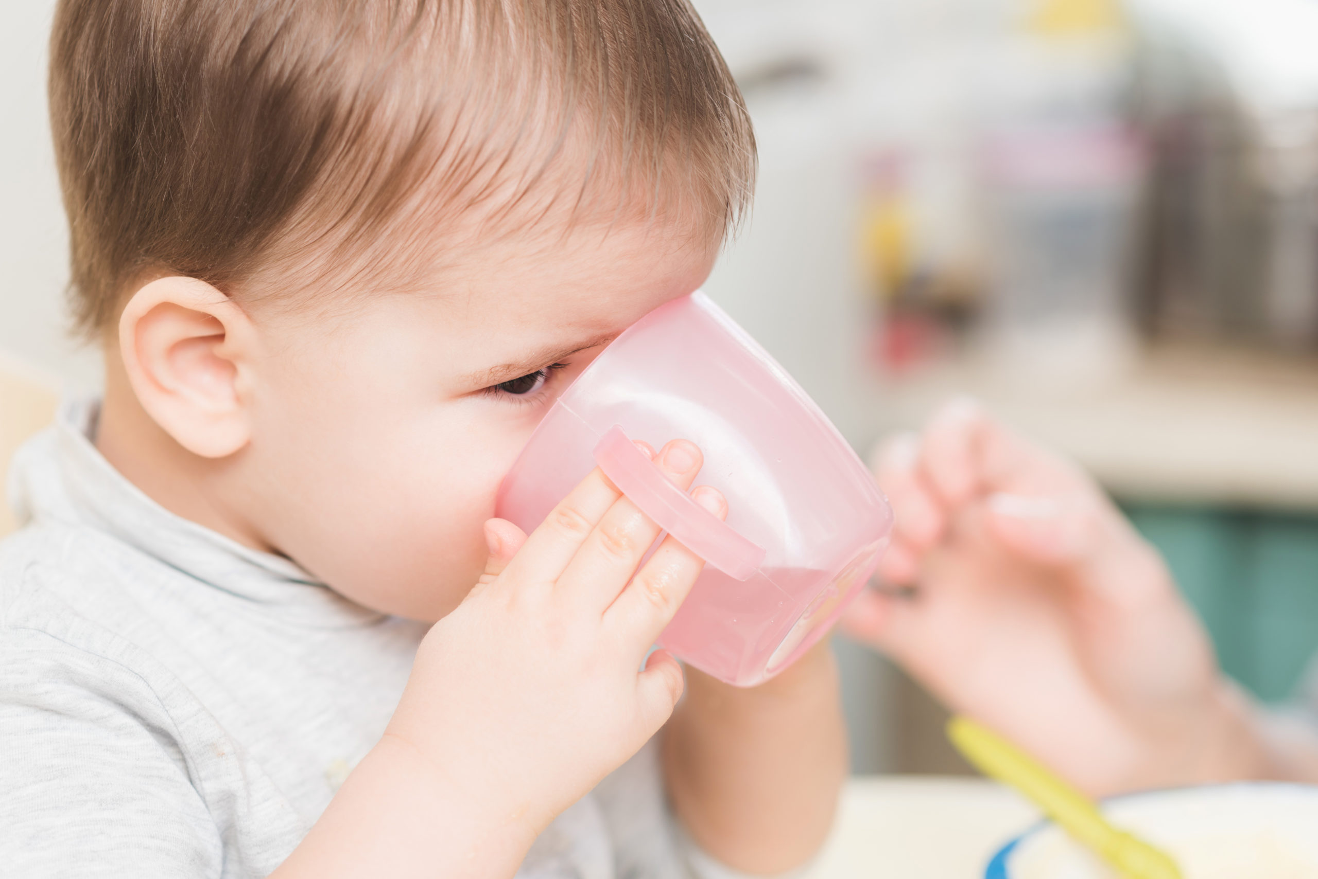 Solid Start - Cups or beakers? Spill or non spill? It's all very confusing!  But you need to make the right choice for your baby's teeth and their  speech. So, before your